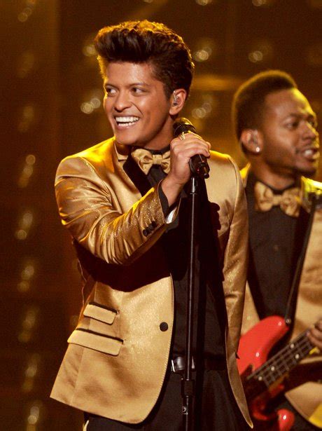 Bruno Mars Performs at the 2012 Grammy Awards - Capital