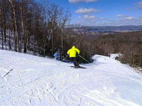 6 Best Ski Resorts in Pennsylvania, 2023/24