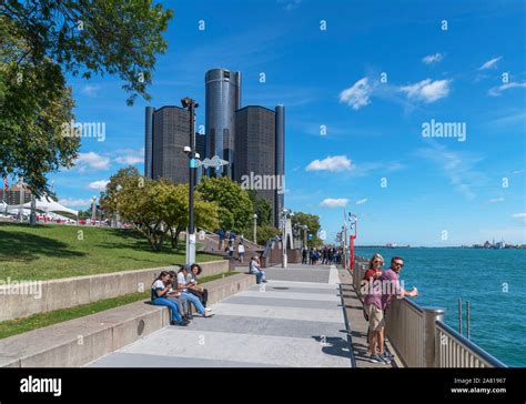 Downtown skyline detroit river detroit hi-res stock photography and images - Alamy