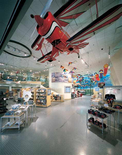 Smithsonian National Air And Space Museum Gift Shop - Shop Poin