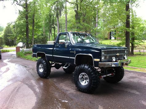 Chevy Square Body 4x4 Trucks