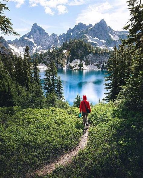 Alpine Lakes Wilderness in 2020 | Alpine lake, Camping world, Go camping