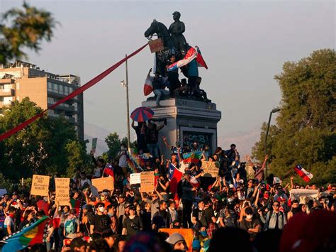 Chile protests: President to sack entire cabinet after more than one ...