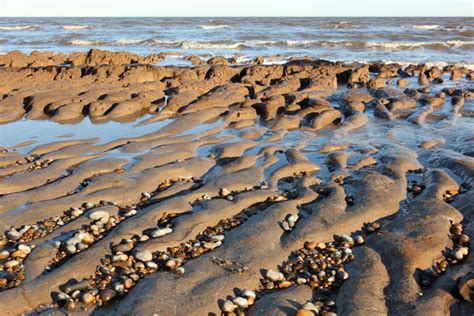 Intertidal zone © Rob Noble :: Geograph Britain and Ireland