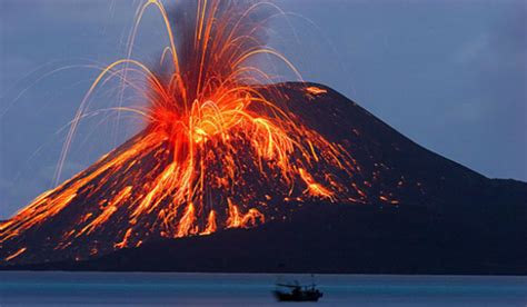 Mauna Loa Volcano. Mauna Loa, the world's longest volcano… | by ...