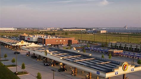 Florida's first Buc-ee's gas station hosts groundbreaking in...