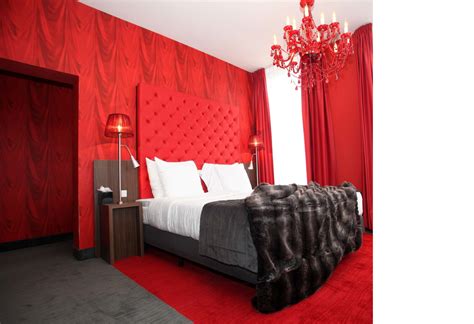 MICHEL RUIJGROK | Rood behang, Interieur, Huis