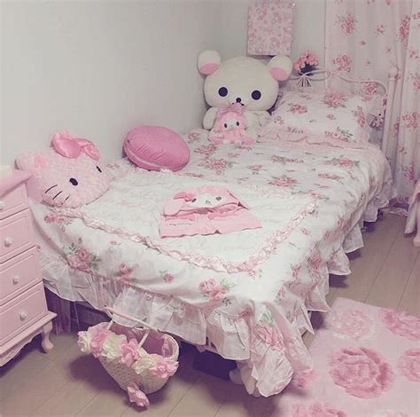 Kawaii bedding !! | Kawaii bedroom, Kawaii room, Cute room ideas