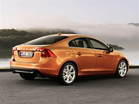 2012 Volvo S60 - Price, Photos, Reviews & Features