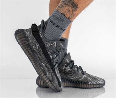 adidas Yeezy Boost 350 V2 Dark Salt ID4811 Release Date | SBD