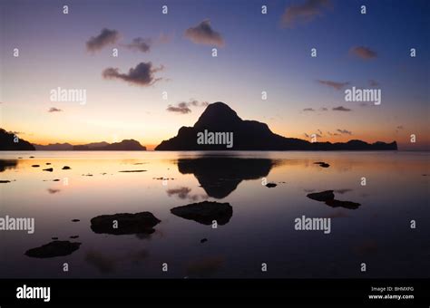 Sunset over Cadlao Island; El Nido; Bacuit Bay; Palawan; Philippines Stock Photo - Alamy