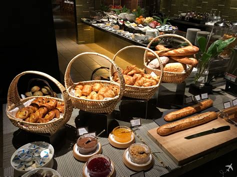 These Hotel Brands Offer Free Breakfast | LaptrinhX / News