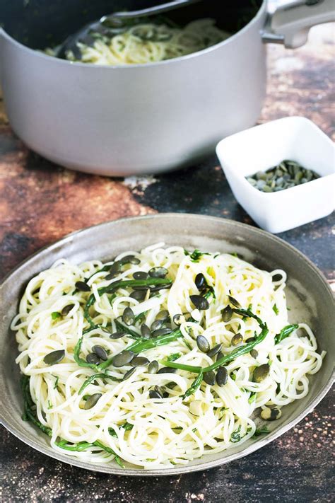 Lemon and samphire pasta - Cook Veggielicious