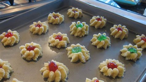 Spritz Cookies Recipe (Swedish Butter Cookies)