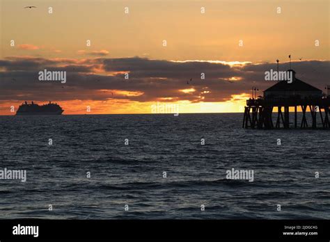 Imperial Beach Sunset With Pier and Cruise ship Stock Photo - Alamy