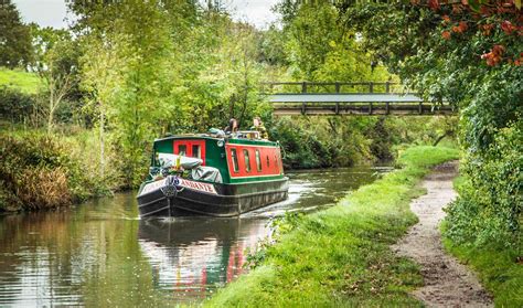 Exploring the Cheshire Ring Canals - Travel Examiner