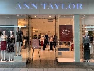 Ann Taylor Dadeland Mall Miami | Phillip Pessar | Flickr