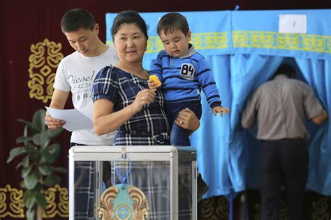 Kazakhstan Goes to Polls as President Expected to Win - WSJ