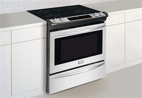 Frigidaire Gallery CGIS3065PF 30" Slide-In Induction Range