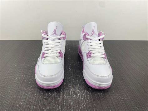 Jordan 4 Retro Metallic Pink CT8527-116 - https://www.cosyzone.ru