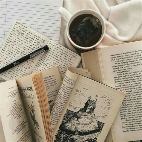 Pin by ⒿⒶⓈⓂⒾⓃⒺ on TEA ♡ in 2020 | Tea and books, Book aesthetic ...