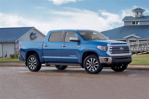 Used 2019 Toyota Tundra CrewMax Review | Edmunds