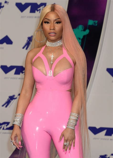 NICKI MINAJ at 2017 MTV Video Music Awards in Los Angeles 08/27/2017 ...