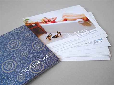 30 Great Examples of Travel Brochure Designs - Jayce-o-Yesta