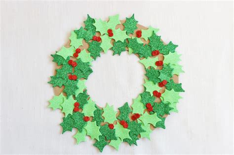 DIY CARDBOARD CHRISTMAS WREATHS 4 WAYS - A Life With Frills