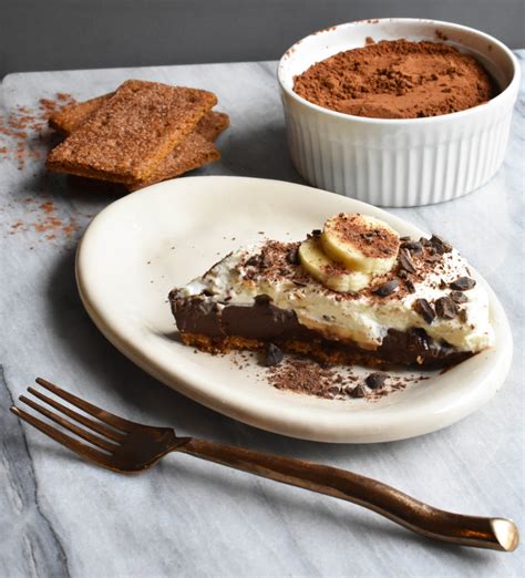 Chocolate Banana Pudding Pie • Foodie Loves Fitness