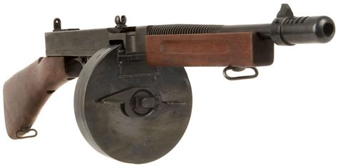 Deactivated Thompson 1928A1 with drum magazine - Allied Deactivated ...