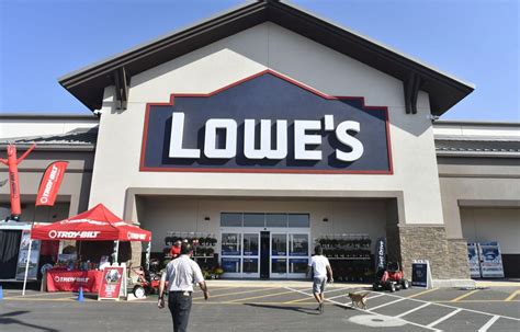 Lowe's opens its doors a week before official grand opening | | syvnews.com