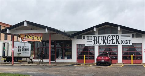 The Burger Joint Opens on Stateline | Texarkana Today