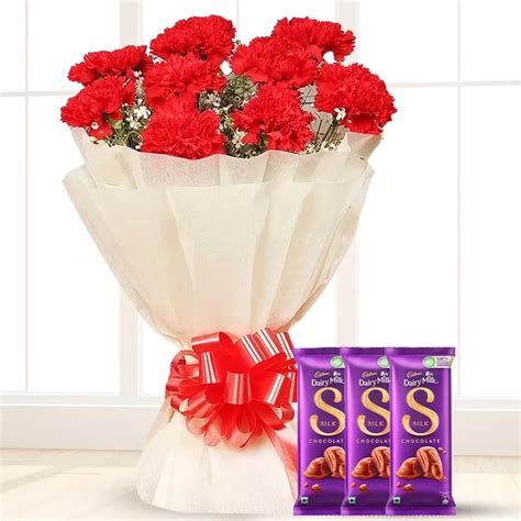 Red Carnations Bouquet & Chocolates