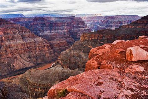 Visit Grand Canyon's West Rim - Top 3 Reasons | Pink Jeep Tours