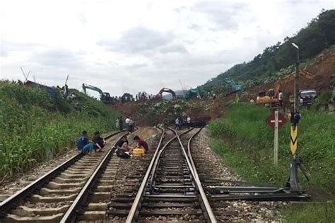 Hà Nội-Lào Cai train route re-opens