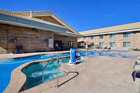 Best Western Denver Southwest Pool: Pictures & Reviews - Tripadvisor