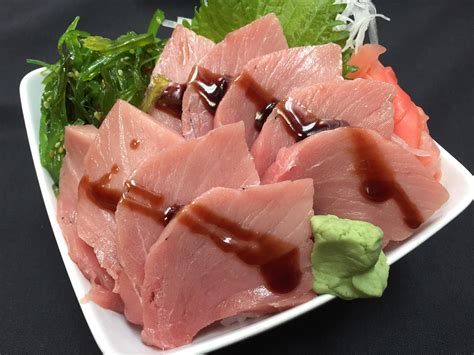 Chutoro-don | Food, Sashimi, Dipping sauce