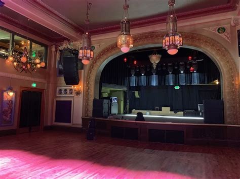 Powersoft Provides Sound Solution at McMenamin's Elks Temple Spanish ...