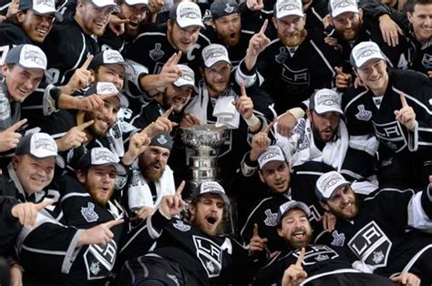 10 photos of the Los Angeles Kings Stanley Cup celebration - The Hockey ...