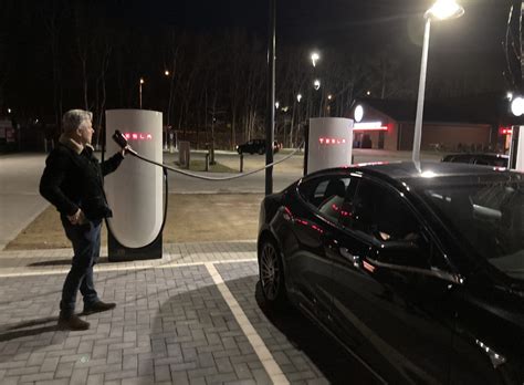 Tesla V4 Supercharger details: Charging Speed and Cable Length – EV Buzz