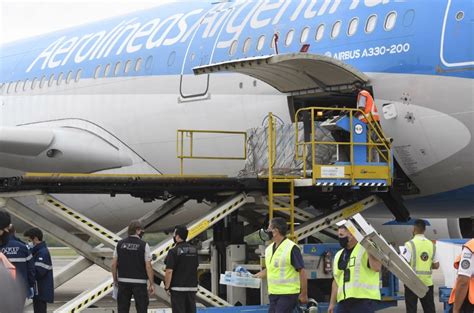 Strike by aviation unions in Argentina causes 319 flight cancellations ...