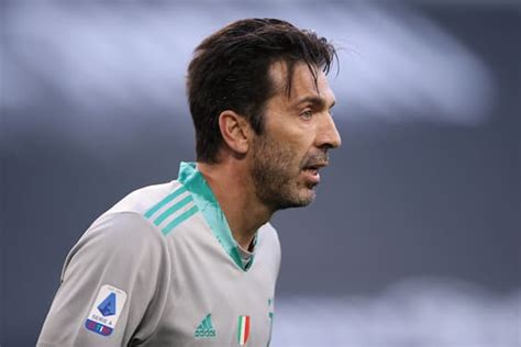 Gigi Buffon torna al Parma, ecco l'annuncio | Sky TG24