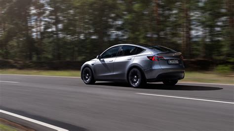 Tesla launches new Model Y colors Quicksilver & Midnight Cherry Red for Europe and the Middle ...