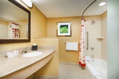 Courtyard by Marriott Boston South Boston Boston | Bookonline.com