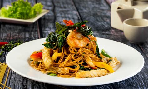 AED 100 towards food and drink; dine-in only - Lemongrass Thai ...