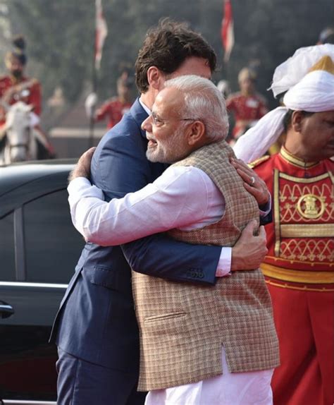 Bear hug for Trudeau: Modi welcomes Canada PM on day 6 of India visit | Bear hug for Trudeau ...