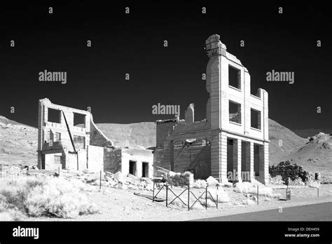 Ghost town of Rhyolite, Nevada Stock Photo - Alamy