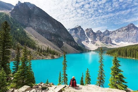 Moraine Lake - WorldAtlas