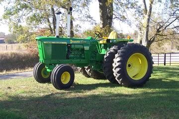 1972 John Deere 4620 - TractorShed.com